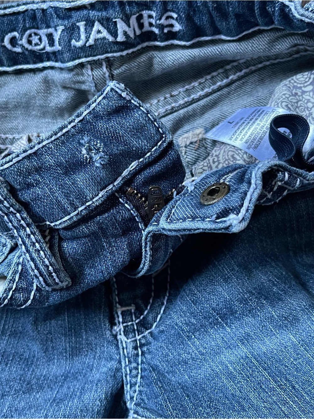 Kids Elastic-Waist Blue Denim Jeans with Decorative Back Pocket Stitching - Picture 4 of 5